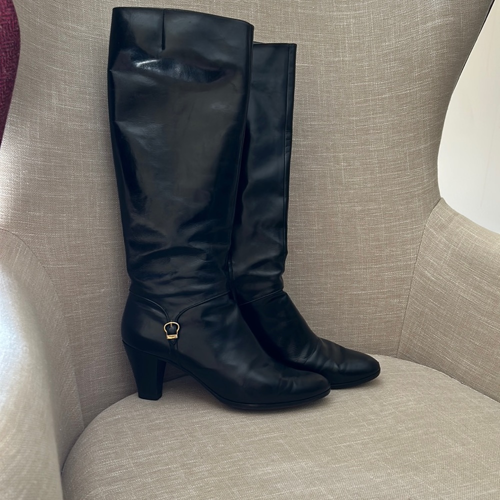 Salvatore Ferragamo vintage black leather boots 8.5 B